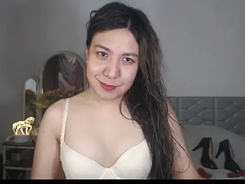 stellahugeX online show from December 22, 2025, 2:30 am