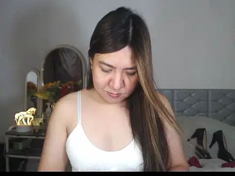 stellahugeX online show from December 23, 2025, 8:56 am