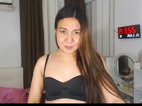 stellahugeX online show from March 24, 2026, 6:24 pm