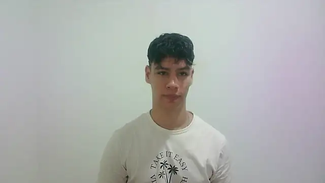 Snapshot of zeus_181 chatting on September 30, 2025, 12:04 am zeus 181 online show from September 30, 2025, 12:04 am