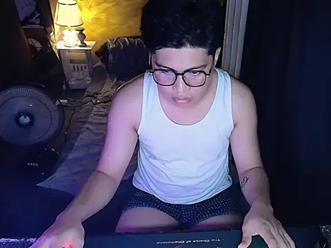 Snapshot of Lowel_Smith chatting on September 29, 2025, 1:49 pm Lowel Smith online show from September 29, 2025, 1:49 pm