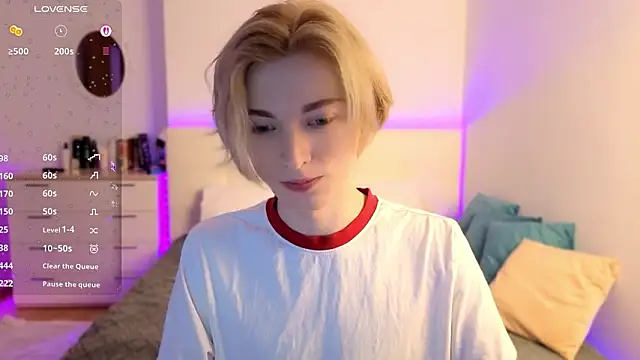 fiachand online show from February 25, 2026, 3:21 pm