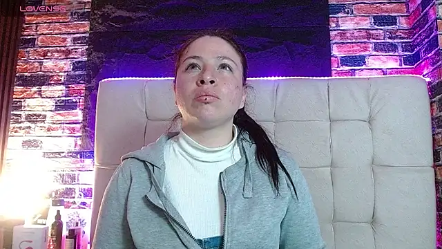 miadoll303av online show from October 25, 2025, 4:20 am