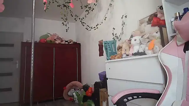 Snapshot of vVicicaaa chatting on September 21, 2025, 9:44 am vVicicaaa online show from September 21, 2025, 9:44 am