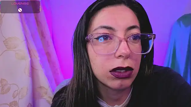 Snapshot of Miranda_sexlove_ chatting on February 11, 2026, 6:07 am Miranda sexlove online show from February 11, 2026, 6:07 am