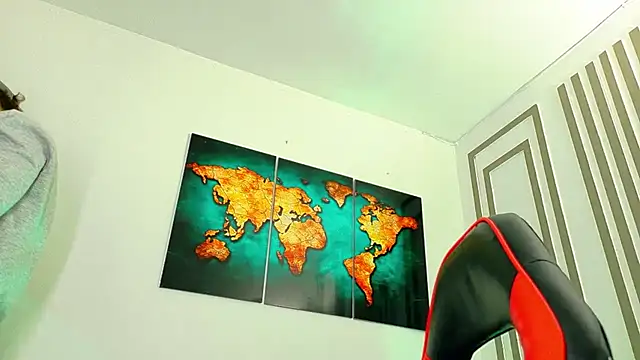 ALANNFERRER online show from October 5, 2025, 10:13 am