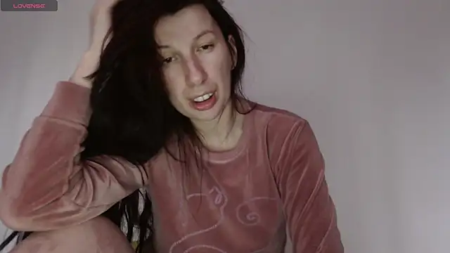 RosieHayes online show from February 7, 2026, 12:53 pm