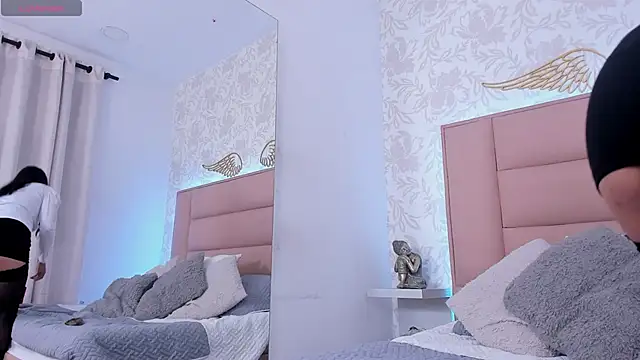 white leti online show from October 14, 2025, 9:37 pm