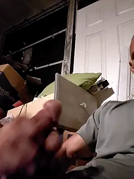 Snapshot of Hungwell1515 chatting on October 11, 2025, 10:47 am Hungwell1515 online show from October 11, 2025, 10:47 am