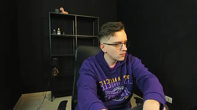 Snapshot of FelixStarkk chatting on April 30, 2026, 4:30 am FelixStarkk online show from April 30, 2026, 4:30 am