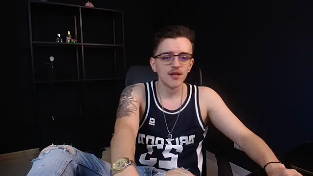 Snapshot of FelixStarkk chatting on May 27, 2026, 6:43 am FelixStarkk online show from May 27, 2026, 6:43 am