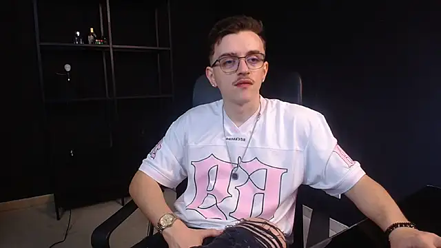 Snapshot of FelixStarkk chatting on June 5, 2026, 6:52 am FelixStarkk online show from June 5, 2026, 6:52 am