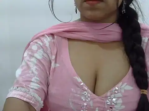 LIYO  online show from June 30, 2026, 6:03 am