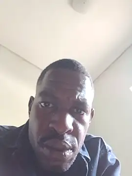 Snapshot of Fizozoo chatting on September 13, 2025, 1:44 pm Fizozoo online show from September 13, 2025, 1:44 pm