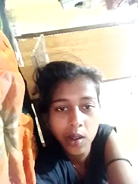 Snapshot of Saniye-143 chatting on September 27, 2025, 5:45 am Saniye-143 online show from September 27, 2025, 5:45 am