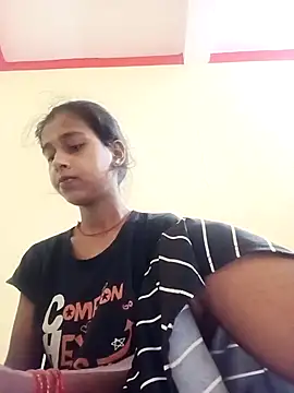 Snapshot of Saniye-143 chatting on October 3, 2025, 3:25 am Saniye-143 online show from October 3, 2025, 3:25 am