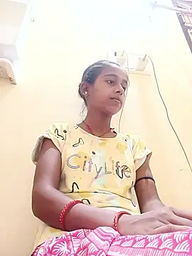 Snapshot of Saniye-143 chatting on October 7, 2025, 5:04 am Saniye-143 online show from October 7, 2025, 5:04 am