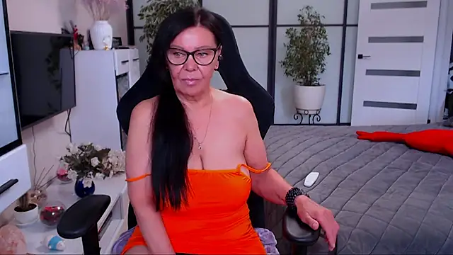 Anna Blare online show from July 9, 2026, 8:51 am