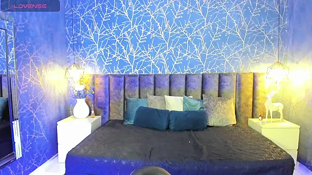 keytinthomson  online show from March 25, 2026, 7:53 pm