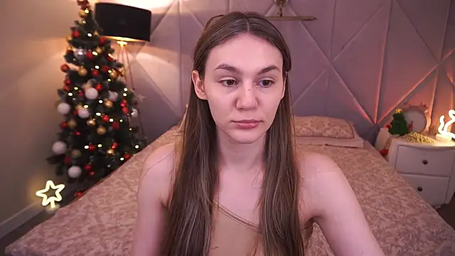 DiamondGoldie online show from December 17, 2025, 1:50 pm