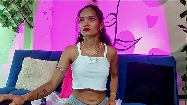 Karen Ariass online show from July 11, 2026, 2:25 am
