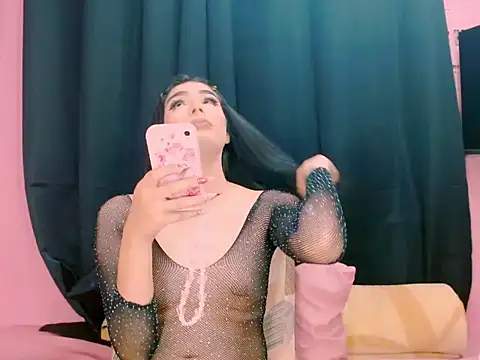 Snapshot of _crystal23_ chatting on October 19, 2025, 5:19 am crystal23 online show from October 19, 2025, 5:19 am