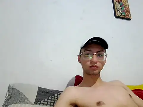 Snapshot of Thiagox274 chatting on February 24, 2026, 11:30 am Thiagox274 online show from February 24, 2026, 11:30 am