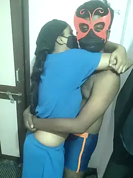 Snapshot of 00USER chatting on October 13, 2025, 3:39 am 00USER online show from October 13, 2025, 3:39 am