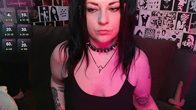 Kvopa online show from December 21, 2025, 9:44 pm