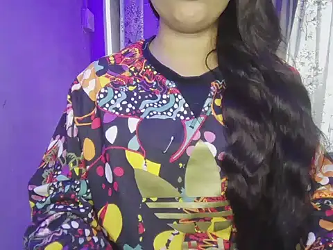 Snapshot of Naina_007 chatting on November 17, 2025, 9:15 am Naina 007 online show from November 17, 2025, 9:15 am