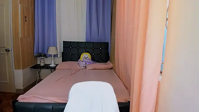 ameliamaureen online show from April 5, 2026, 2:31 am