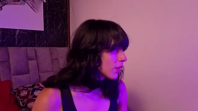 Snapshot of devils_cry chatting on October 2, 2025, 4:52 am devils cry online show from October 2, 2025, 4:52 am