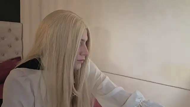 Snapshot of devils_cry chatting on November 4, 2025, 4:11 am devils cry online show from November 4, 2025, 4:11 am