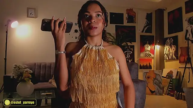 Estefy arroyo1 online show from November 11, 2025, 5:07 am