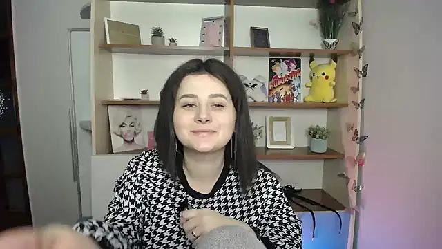 Katrin kiss  online show from April 1, 2026, 12:17 pm