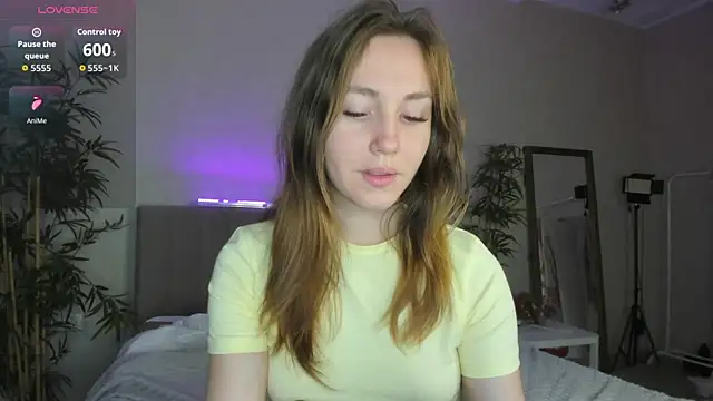 Luna G0ld online show from October 6, 2025, 11:13 pm