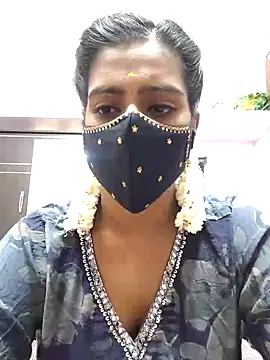 Tamil-Meenu12 online show from April 19, 2026, 4:23 am