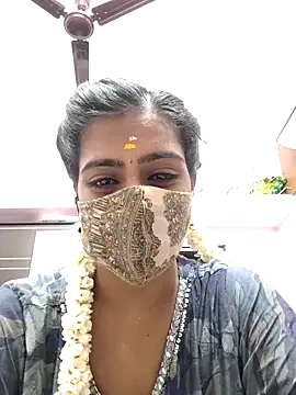 Snapshot of Tamil-Meenu12 chatting on May 4, 2026, 7:48 am Tamil-Meenu12 online show from May 4, 2026, 7:48 am