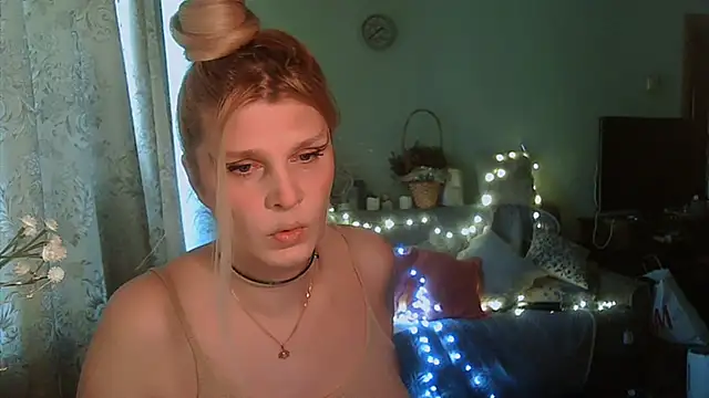 Snapshot of TsPostophere chatting on March 9, 2025, 10:41 am TsPostophere online show from March 9, 2025, 10:41 am