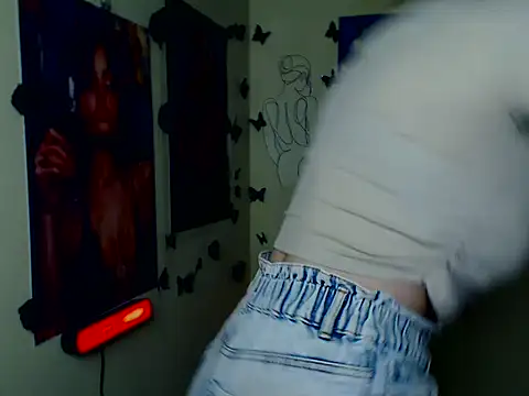 Snapshot of LadyAlice_ chatting on November 3, 2025, 7:20 am LadyAlice online show from November 3, 2025, 7:20 am