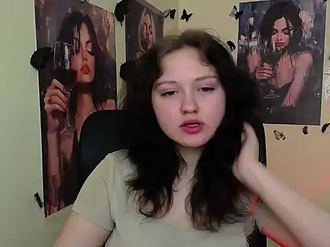 Snapshot of LadyAlice_ chatting on April 13, 2026, 6:19 am LadyAlice online show from April 13, 2026, 6:19 am