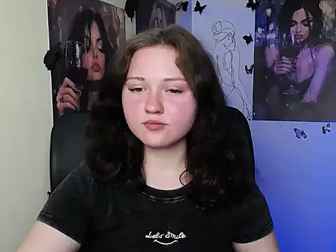LadyAlice  online show from May 27, 2026, 6:16 pm