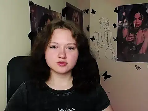 Snapshot of LadyAlice_ chatting on June 16, 2026, 5:54 am LadyAlice online show from June 16, 2026, 5:54 am