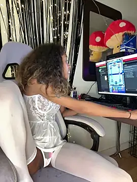 Snapshot of rubywithpearls chatting on November 5, 2025, 12:54 am rubywithpearls online show from November 5, 2025, 12:54 am