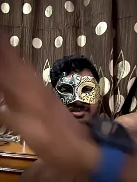 Snapshot of VVcouple chatting on October 23, 2025, 6:06 pm VVcouple online show from October 23, 2025, 6:06 pm