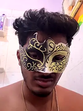 Snapshot of VVcouple chatting on November 12, 2025, 10:04 am VVcouple online show from November 12, 2025, 10:04 am