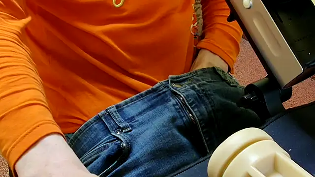 k74robert online show from April 14, 2026, 6:58 pm