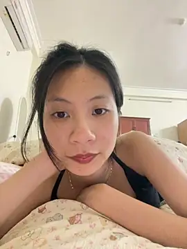 Lil-Gi online show from November 26, 2025, 3:02 pm