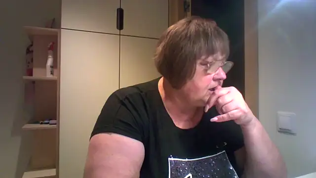 rewa666 online show from September 13, 2025, 5:02 pm