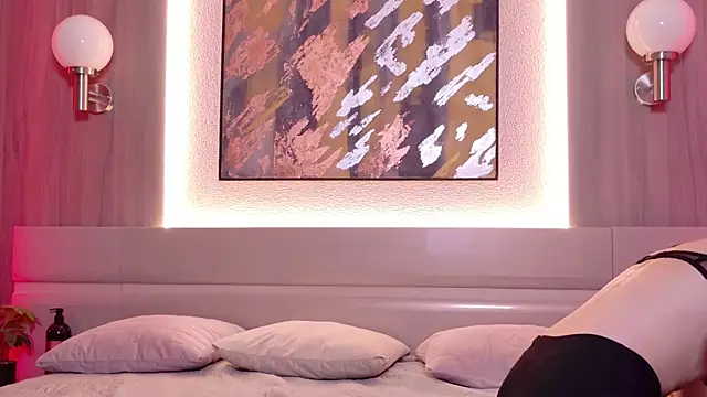 Snapshot of Alison_kisss chatting on October 19, 2025, 12:06 pm Alison kisss online show from October 19, 2025, 12:06 pm